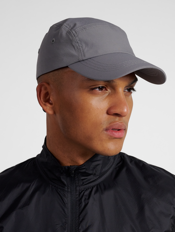 nwlRUNNING CAP, TITANIUM, model