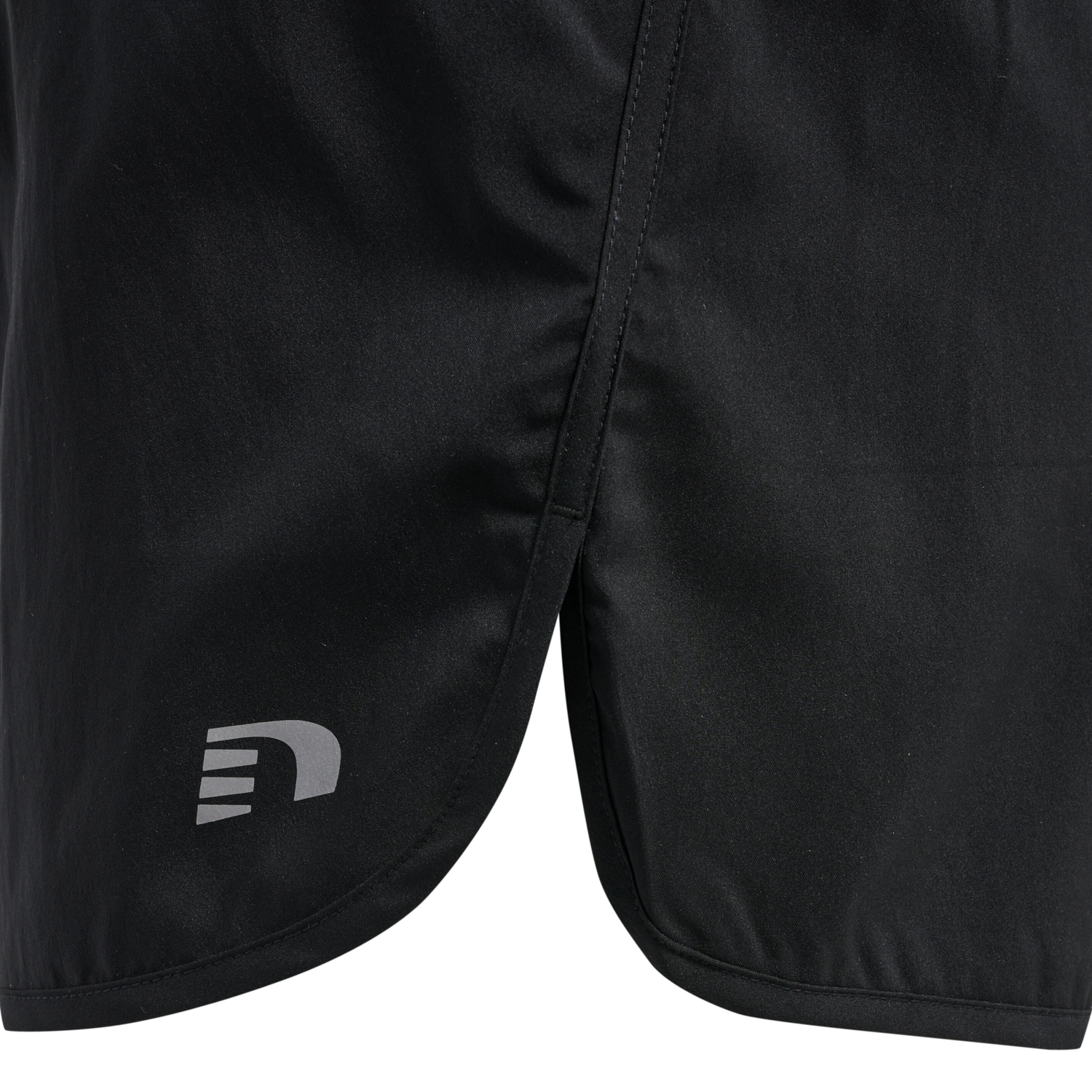 WOMEN CORE SPLIT SHORTS, BLACK, packshot